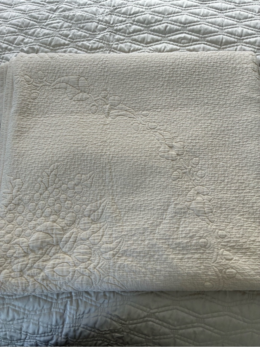 The Newport Historic Collection From The Mansion Bedspread Size Queen Vintage